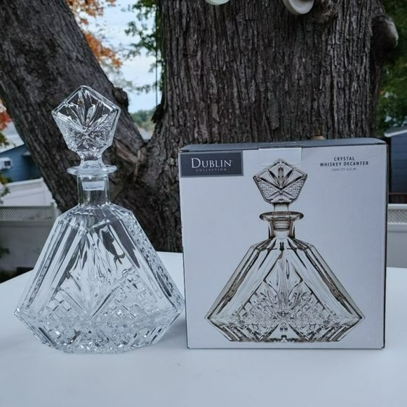 Dublin Collection Triangular Crystal Wine Whiskey Liquor Decanter 610ml - Picture 8 of 16